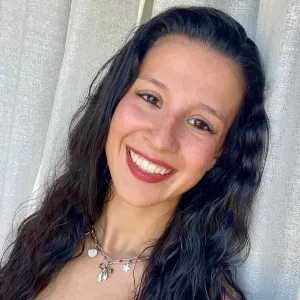 Babysitter com experiência no Porto