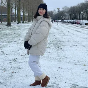 Professional babysitter in Almere