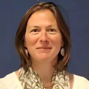 Baby-sitter expérimenté à Mansle 