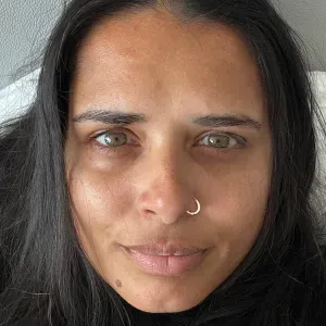 Looking for a English speaking  babysitter 