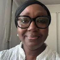 Poste de dame de compagnie - Aide à domicile à Paris
