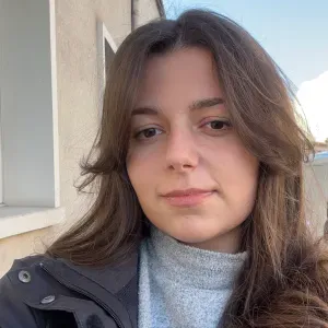 Pet-sitter étudiante qui garde vos petits amours !