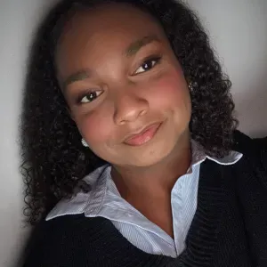 Baby-sitter à Lorient et dans les alentours 