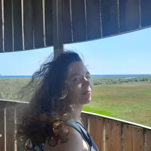 Baby-sitter disponible le soir, le lundi et les week-ends ! 