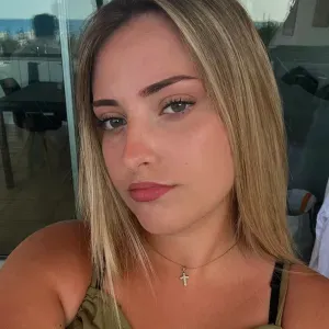 Nounou à domicile- auxiliaire de puériculture diplômée 