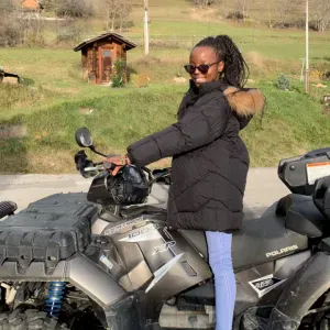 Pet Sitting, guaranteeing you quality time