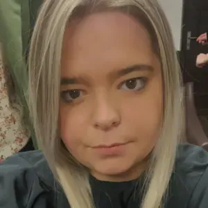 Baby-sitter expérimentée à Périers