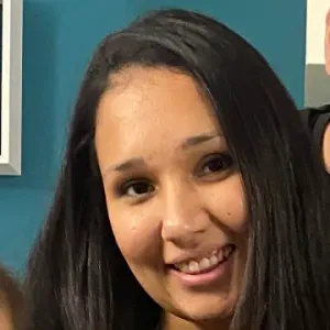 Addetta alle pulizie Mantova , centro e non . Automunita