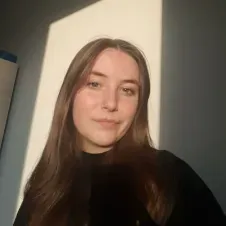 Personne qui s'adapte aux élèves 