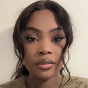 Baby-sitter expérimentée en Seine et Marne 