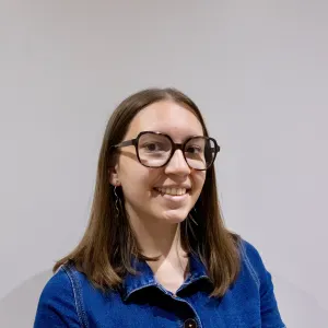 Baby-sitter sérieuse - Déplacements possibles jusqu'à 40 km