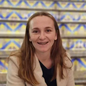 Empregada limpeza responsável 