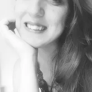 Cuidadora muito carinhosa e atenciosa 