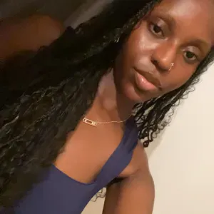 Baby-sitter expérimentée à Marseille/Vitrolles/Marignane 