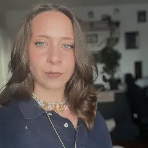 baby-sitter passionnée et amicale