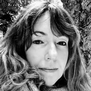 English Mother tongue Nanny in Paris