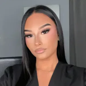 plusieurs expériences dans le milieu du baby-sitting