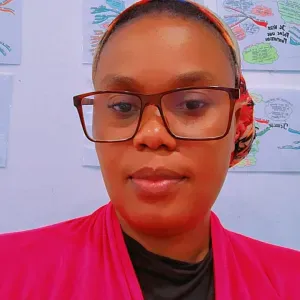 Nounou expérimenté à Kourou, patiente et attentive
