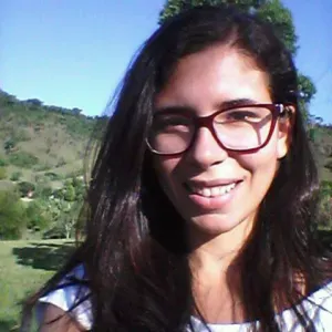 Babysitter multilingue e creativa (arte e giochi).