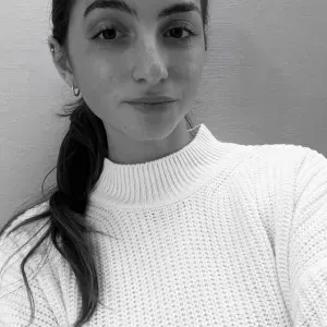 Baby sitter à mougins pour l'aprem midi 