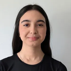 Babysitter sérieuse et disponible à Rennes