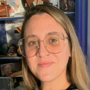 Baby-sitter disponible à temps plein sur Périgueux