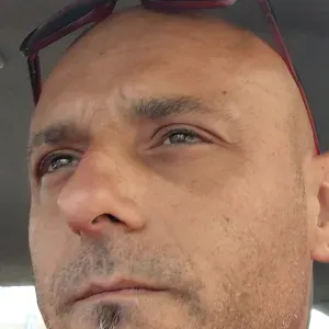 Papà single babysitter su lecce e provincia