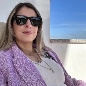 Procuro uma babysitter perto de mim