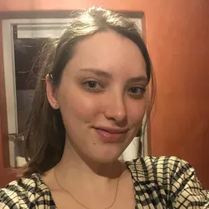 Organised and flexible household helper/nanny. Pet-friendly.