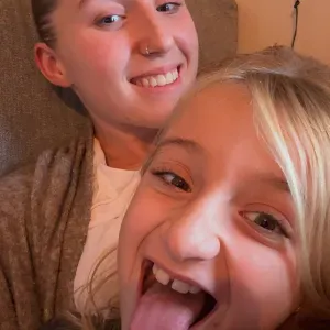 Aide à domicile sérieuse, étudiante infirmière