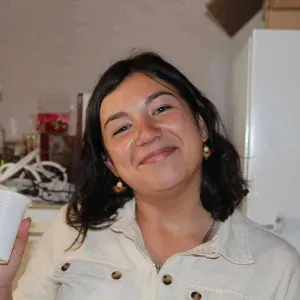 Femme de ménage avec petite expérience 