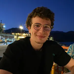 Étudiant propose cours d'anglais adaptés et motivants !