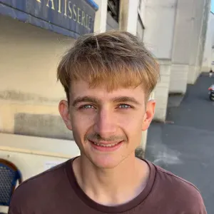 Mon baby-sitter référent ☀️ / Angers