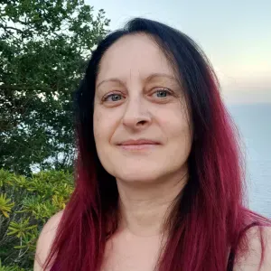 Babysitter automunita a Mentana e dintorni (entro 15 km)