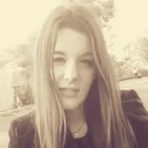 Emprego de petsitter em Vila Nova De Famalicão