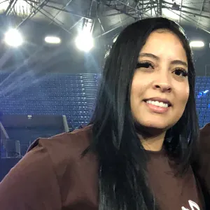 Baby-sitter com experiência no Brasil 