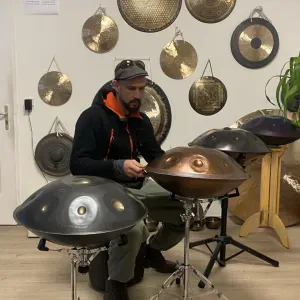 Prof particulier experimenté  de hangdrum et digeridoo 