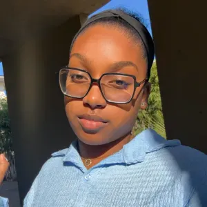 Baby-sitter expérimentée à la Réunion