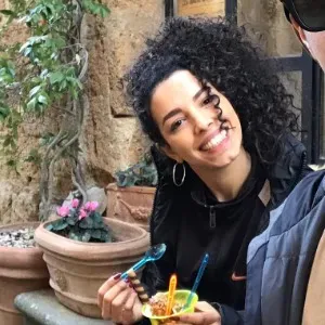 Addetta alle pulizie,organizzare e riordinare