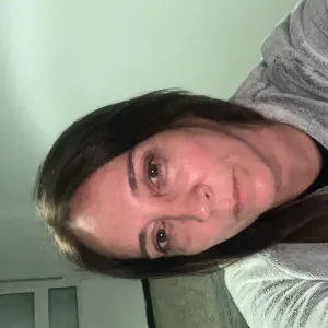 Empleada de limpieza en casas, locales