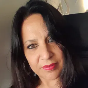 Femme sérieuse cherché travaille ménage à Arlone  