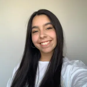 Cuidadora carinhosa e responsável.