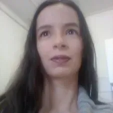 Femme de ménage et aide aux courses et préparation des plats