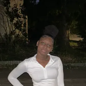 Baby-sitter , je suis là pour vous aider !