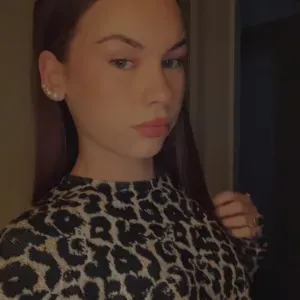 Baby sitter disponible à Arles 