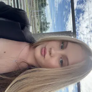 Junge Babysitterin mit Erfahrung sucht liebevolle Familie!