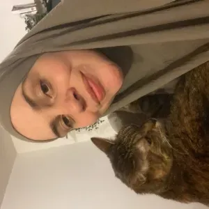 Baby sitter membre d'une association d'aide aux devoirs 