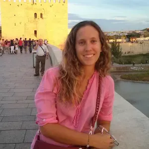 Buscamos ayuda para el hogar y cuidado de niños (tardes) 