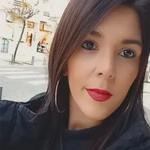 Empregada de limpeza responsável 