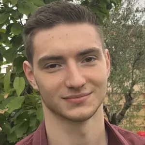 Jeune Baby-sitter sur le bassin d'arcachon et alentour 